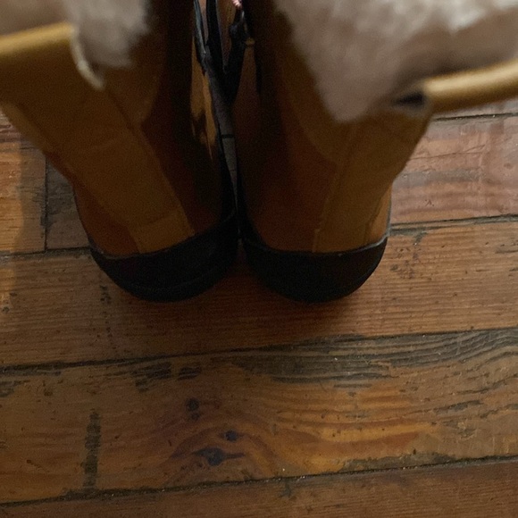 The Rmolulie boots - Picture 3 of 6